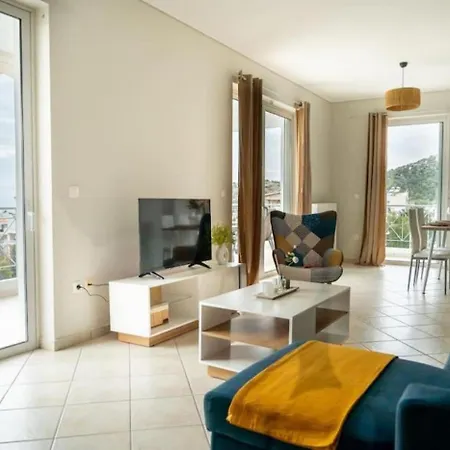 Breathtaking View In Glyfada Apartament